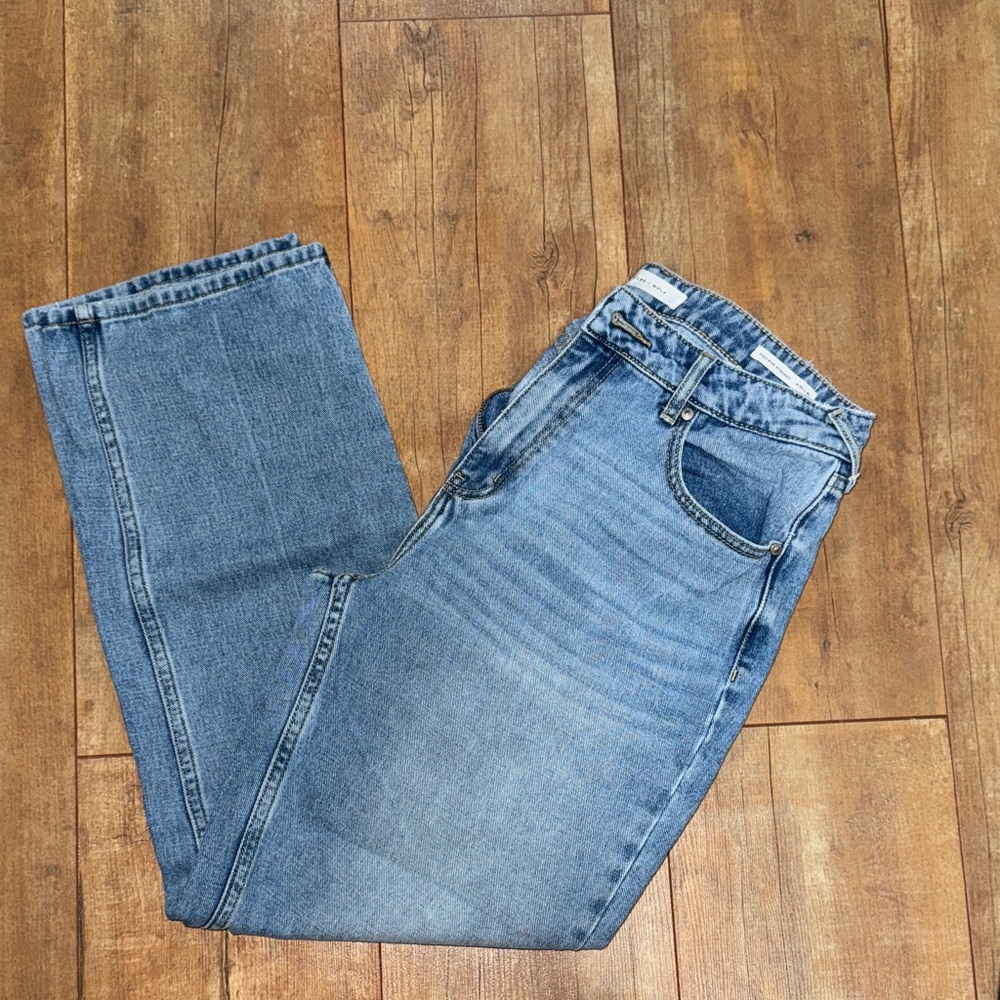 Classic Blue Cropped Jeans for Women